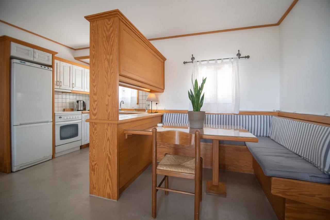 Lotos Beach Home Kini Eksteriør billede