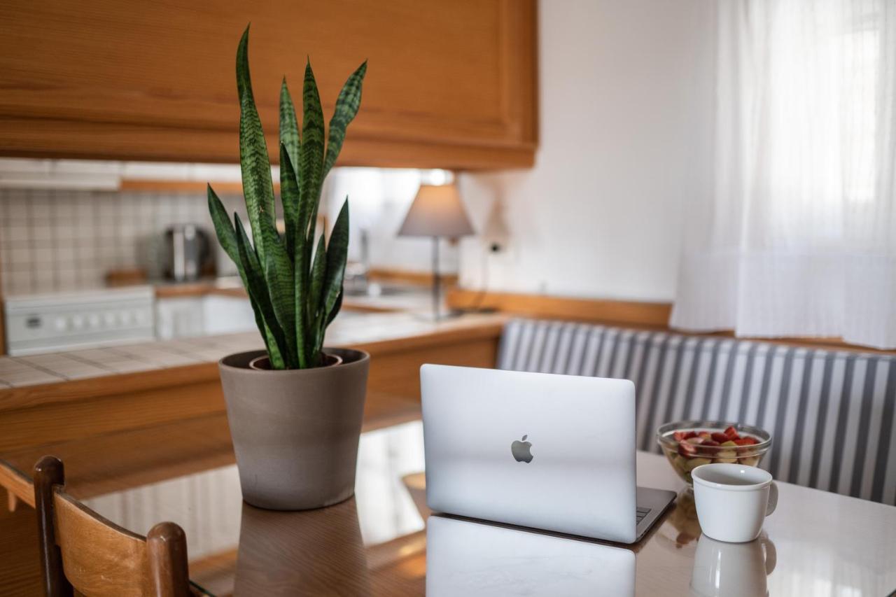 Lotos Beach Home Kini Eksteriør billede