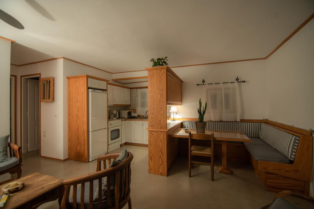 Lotos Beach Home Kini Eksteriør billede