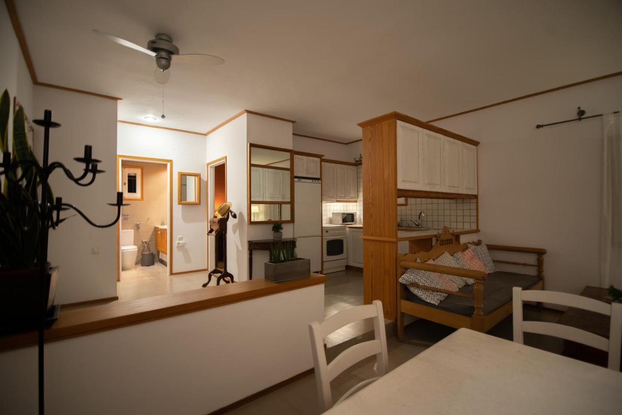 Lotos Beach Home Kini Eksteriør billede